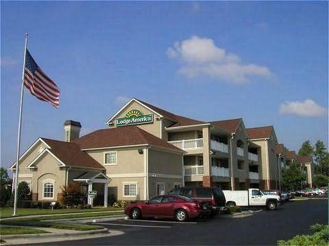 Intown Suites Extended Stay Raleigh Nc- Capital Blvd Exterior photo